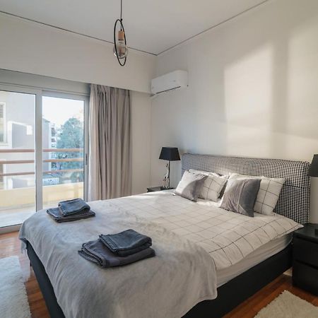 Sea Front Luxury Apartment Patras Exteriör bild