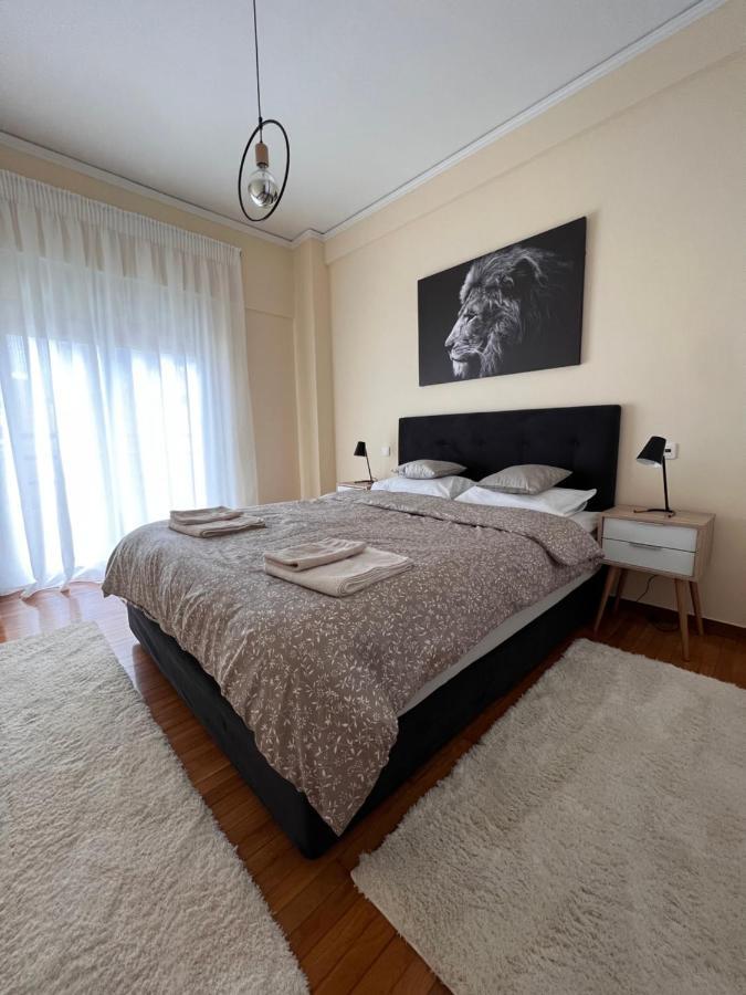 Sea Front Luxury Apartment Patras Exteriör bild